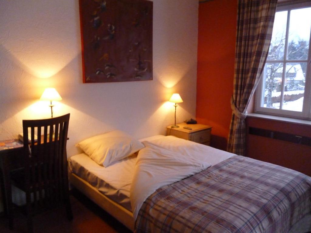 Chalet Sur Lesse Hotel Maissin Quarto foto
